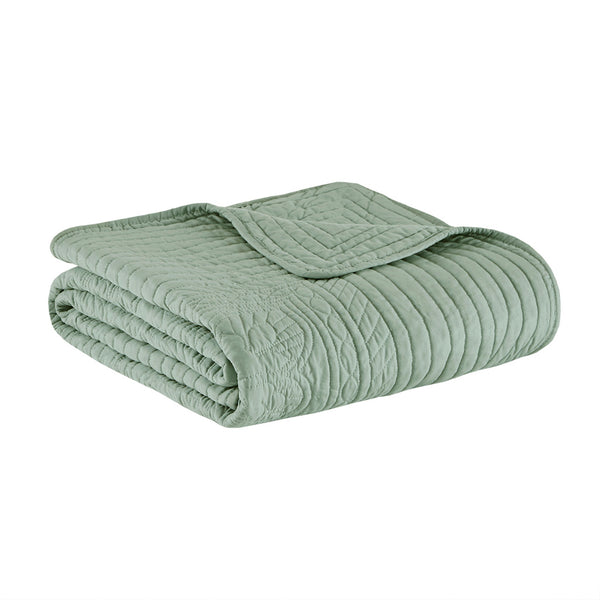 JLA Home Madison Park - Oversized Quilted Throw Adds Vintage-Soft Texture with Scalloped Edges, Breathable Cotton Fill, Machine Washable Seafoam MP50-4301