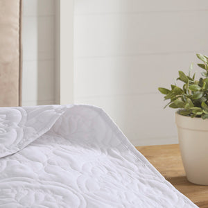 JLA Home 510 Design - 3 Piece Reversible Bedspread Set with Oversized Quilted Medallion Texture, Hypoallergenic Microfiber White 5DS13-0292