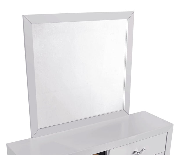 English Elm Moreland Sparkling White Laminate Wall Mirror with Low Distortion Glass for Bedroom B078P497907