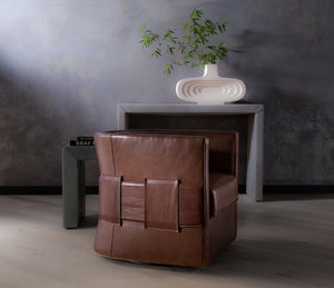 Olivia + Quinn Wynn Swivel Chair: Luxurious Leather Comfort With Elegant Detailing For Stylish Living Spaces Pippa Latte Leather,Foam,Wood 2102_Cnk1802