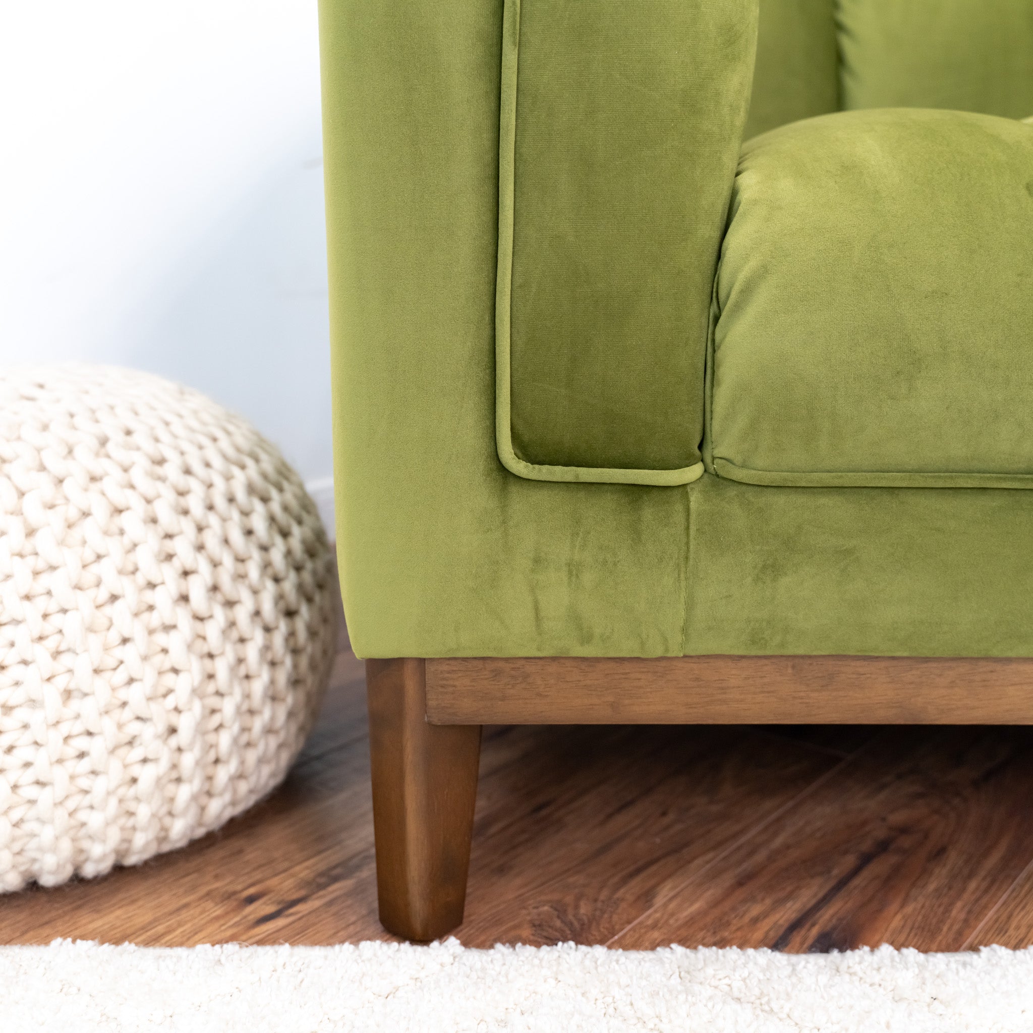 English Elm Melissa Sofa - Thumbnail 2