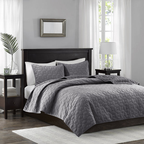 English Elm 3 Piece Velvet Quilt Set Full/Queen with Geometric Quilt Design, Antimicrobial Finish for Fresh Comfort Grey 17.72 L x 16.14 W x 7.09 H B03597475