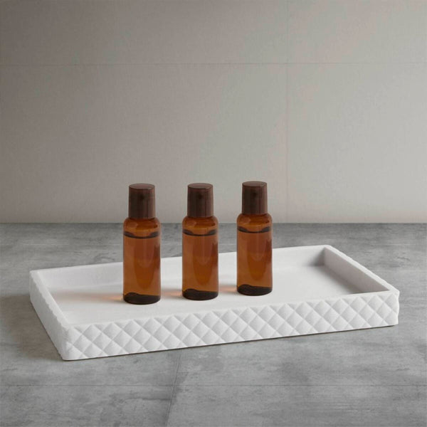 English Elm One Four-piece Resin Bath Set with Diamond Texture and Antimicrobial Onyx Finish B035P437556