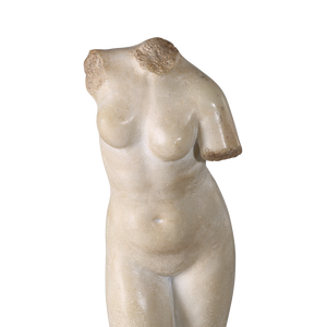 Goddess Venus Antique-Style Sculpture - Aged Beige Figural Art on Black Marble Base for Decor