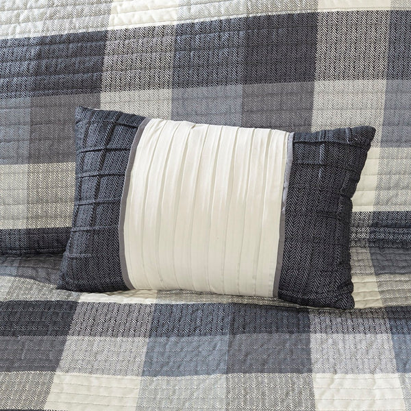 English Elm 6 Ridge Reversible Herringbone Quilt Set with Embroidered Throw Pillows Buffalo Plaid Cozy Lodge Vibe Grey 22.83 L x 17.72 W x 11.81 H B03597499