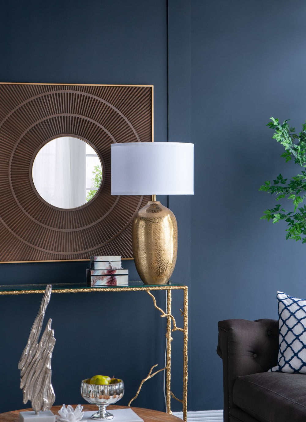 English Elm D18x31" Round Aluminum Gold Table Lamp with White Drum Shade, Urn Silhouette, Artistic Texture, Bedside Accent W2078P326340