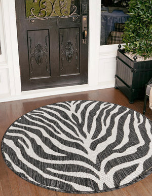 Unique Loom Outdoor Safari Tsavo Machine Made Animal Print Rug White, Black 10' 0" x 10' 0"