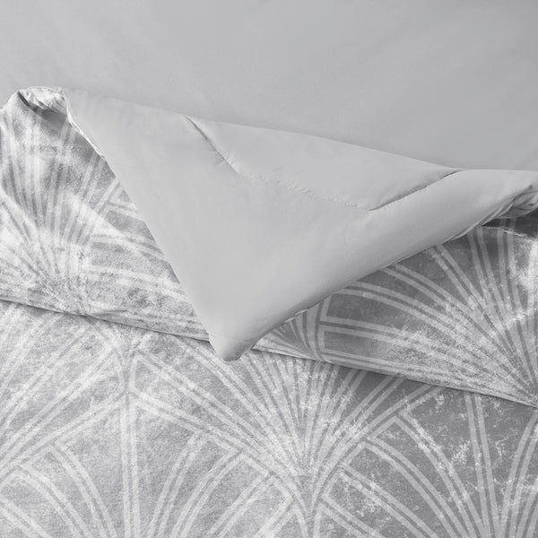 JLA Home Beautyrest - 5 Plush Crushed Velvet Comforter Set with Art Deco Embroidery, Hypoallergenic, Machine Washable Luxury Silver BR9144409622-01