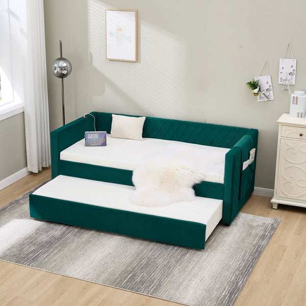 English Elm Emerald velvet daybed with diamond tufted pull-out trundle, modern sturdy frame, luxe guest bed for living spaces W1361S00033