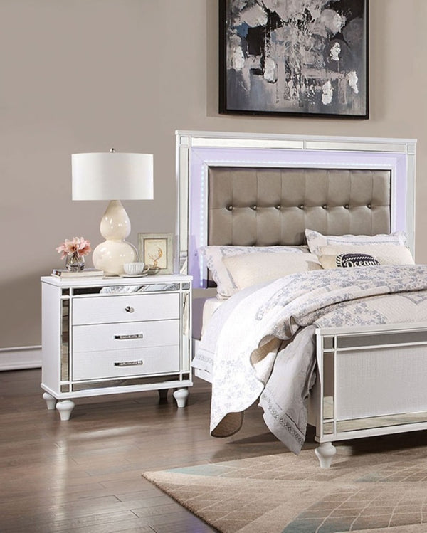 English Elm White Crocodile-Textured Nightstand with Mirror Trim, Felt-Lined Top Drawers & Ornate Bun Feet - Contemporary Bedroom Accent B011P402573