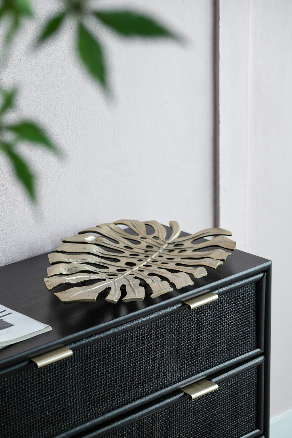 English Elm 24.8x17.3x2" Gold Monstera Leaf Wall Décor — Modern Aluminum Hanging Art, Bright Gold Finish, Botanical Geometry Accent (30x20x10) W2078P293121