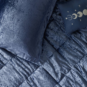 JLA Home Intelligent Design - Velvet Crushed-Quilted Comforter Set with Hypoallergenic Fill, Diamond Texture and Plush Decorative Pillow Navy ID10-1661
