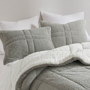 JLA Home Madison Park - Comforter Madison Park reversible sherpa and silky-soft windowpane quilted grey, OEKO-TEX, machine-washable 90 L x 90 W x 1.5H MP10-8430