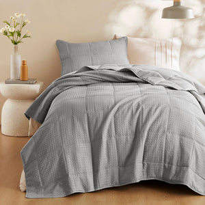 JLA Home Comfort Spaces - Waffle Premium Quilt Set with Airy Waffle-Weave Texture, Breathable Year-Round Comfort & Durable Design Gray AM14-0365