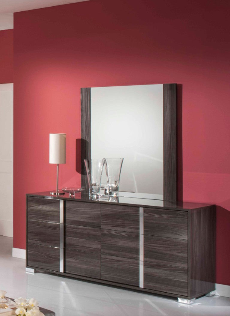 VIG Furniture San Marino Modern Grey Mirror Italian-Crafted 39"X41" High-Gloss Elm Slim Frame Sleek Contemporary Accent VGACSANMARINO-MIR-GRY