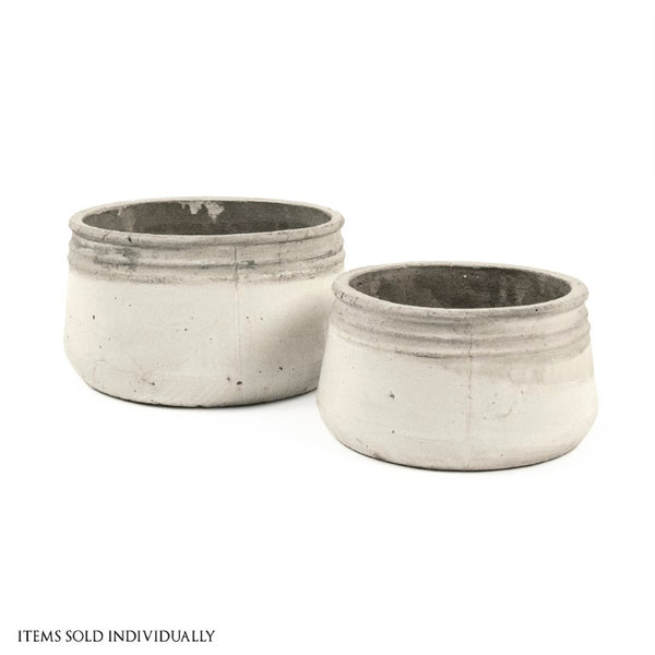 Zentique Distressed White Bowl with Handcrafted Stoneware Finish — Rustic Farmhouse Centerpiece for Serving W11.5 x H6 x D11.5 10041L A25A
