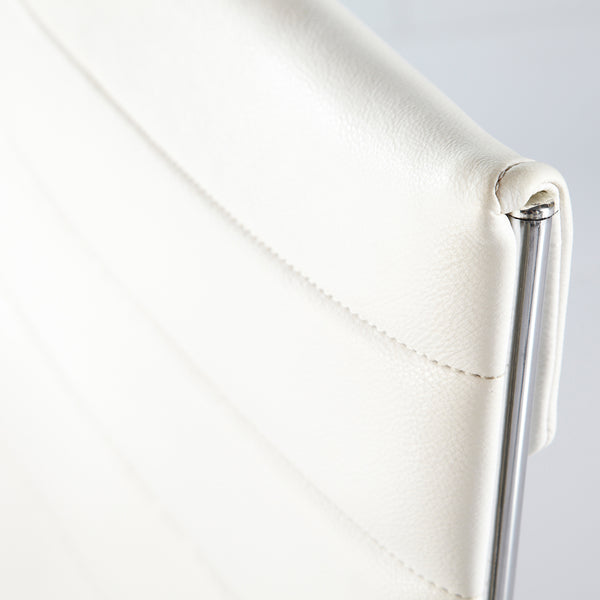 Axel Low Back Office Chair w/o Armrests White 10608-WHT