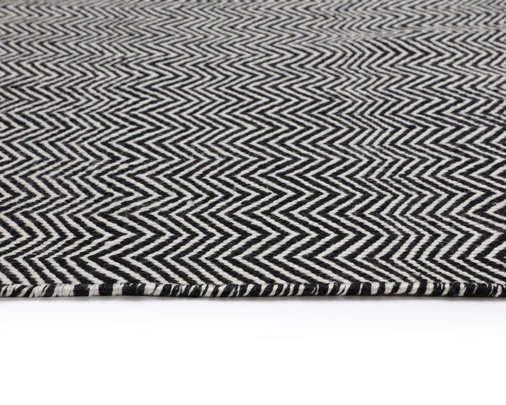 Cusco Hand-Woven Rug - Black / White - 8' X 10' 108764 Sunpan