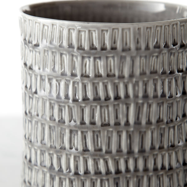 Somerville Vase Oyster Silver 10915 Cyan Design