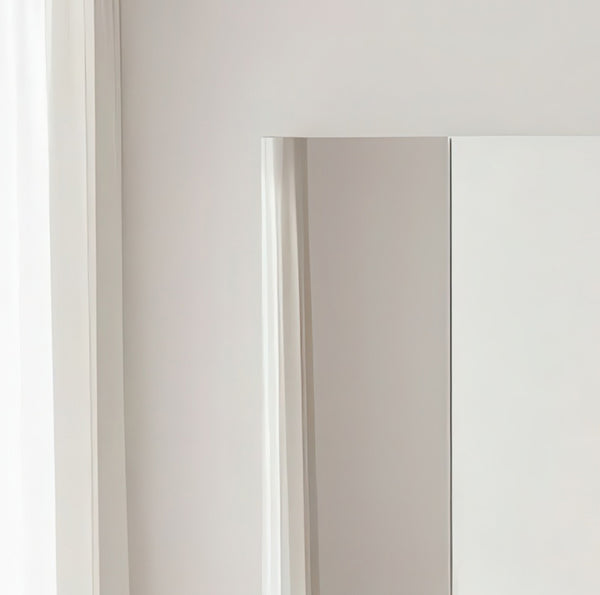 English Elm Elise Modular Wood Closet System with Mirror in White — Durable Melamine Build, Ample Storage, Easy Assembly B040S00123