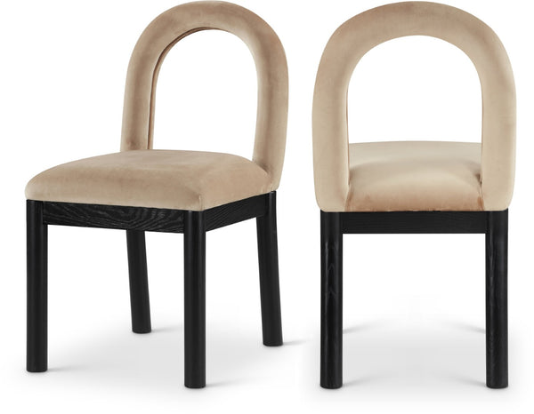 Meridian Furniture Conrad Sculptural Arched Back Velvet Dining Chair with Art Deco Flair for Modern Spaces 11008Beige-C
