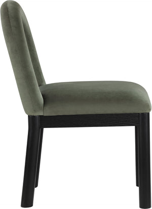 Meridian Furniture Conrad Sculptural Arched Back Velvet Dining Chair with Art Deco Flair and Wood Legs 11008Green-C
