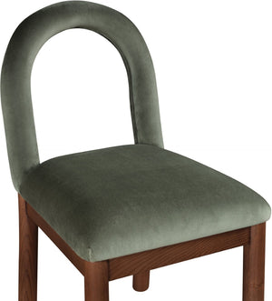 Meridian Furniture Conrad Sculptural Arched Back Velvet Dining Chair with Solid Walnut Legs Art Deco 11009Green-C