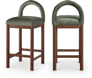Meridian Furniture Conrad Sculpted Arched Back Velvet Counter Stool with Warm Walnut Finish Legs 11036Green-C