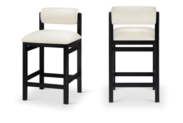 Meridian Furniture Roundhill Art Deco Vegan Leather Counterstool with Matte Black Solid Wood Base 11089Cream-C