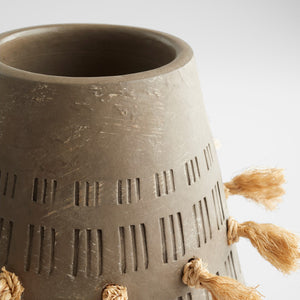 Cyan Design Retting Vse 11588