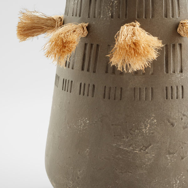 Cyan Design Retting Vse 11589