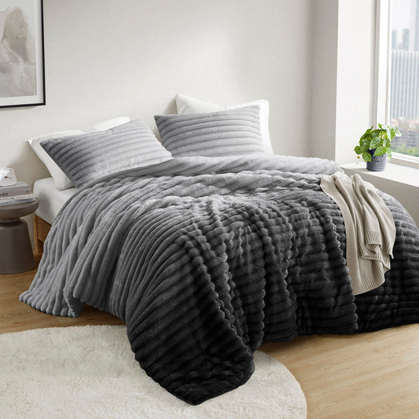 JLA Home Intelligent Design - Fluffy Plush Ribbed Comforter Set with 300gsm Loft, Oeko‑Tex Certified, Ready‑to‑Use Cozy Layering Grey Ombre AM10-0381
