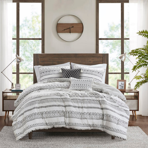 JLA Home Madison Park - 5 Madison Park Fraser Seersucker Reversible Comforter Set with Tassel Pillows, Antimicrobial, Lightweight MP10-8466