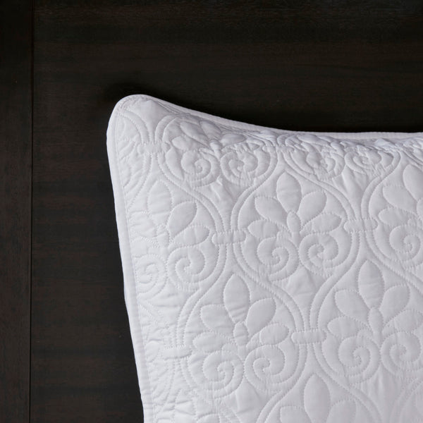 English Elm Reversible Madison Park Quebec Bedspread Set King — Cottage-Style Quilted Texture, Oversized Draping, Antimicrobial Freshness White 17.72 L x 15.35 W x 8.66 H B03597415