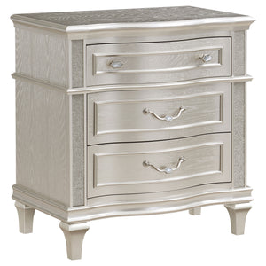 English Elm Evangeline 4-Piece Eastern King Bedroom Set – Glamorous Silver Oak Finish With Luxe Accents & Comfort B062S01183