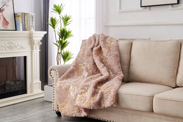 English Elm Luxury Chinchilla Faux Fur Throw Blanket In Dusty Rose With Gilded Accents - Cozy & Elegant (60"X80") B030P233961