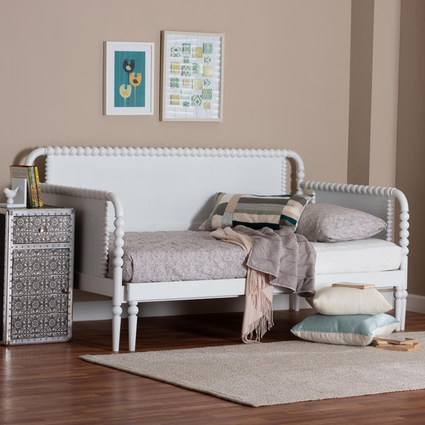 Baxton Studio Baxton Studio Lucera Expandable Daybed - Versatile Twin-to-King Wood Bed Frame with Vintage Charm MG0110-5-White-Twin to King-Daybed