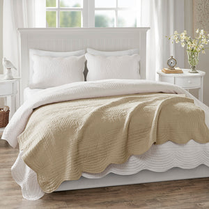 JLA Home Madison Park - Oversized Quilted Throw Adds Vintage-Soft Texture with Scalloped Edges, Breathable Cotton Fill, Machine Washable Khaki MP50-4302