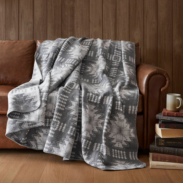 English Elm 1-piece King Jacquard Cotton Blend Blanket Aztec Woven Soft Breathable Bedroom Layer Grey B035P437489