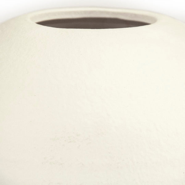 Matte White Vase (14665S A584A) Zentique