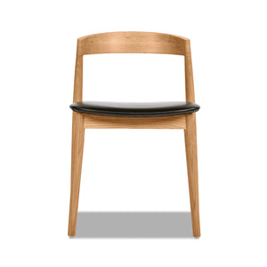 English Elm Jennifer Taylor Home - Raven Solid Oak Stacking Sculpted Dining Chair – Mid-Century Natural Finish, Black Faux Leather Comfort (Stackable) B2719P238276