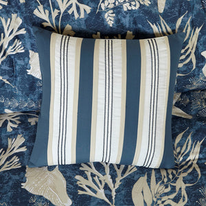 English Elm 7 Piece Cotton Sateen Comforter Set In Soft Blue - Elegant Coastal Design For California King Beds B03597056