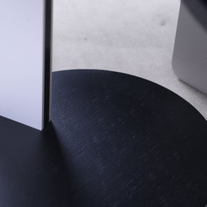 English Elm Set of 2 Round Sintered Stone Nesting Tables Sleek Modern Accent for Living Rooms W2899P405894
