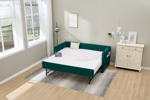 English Elm Emerald velvet daybed with diamond tufted pull-out trundle, modern sturdy frame, luxe guest bed for living spaces W1361S00033