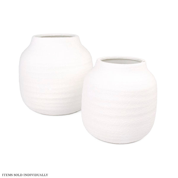 Matte White Vase (15919L A584A) Zentique