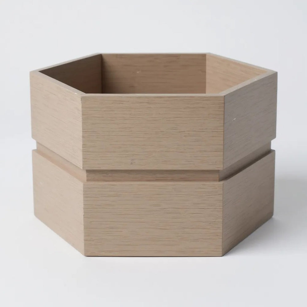 English Elm Hexagon Aluminum Outdoor Planter Sculptural Terrace Pot with Rust Resistant Finish Brown Grey B2755P462202