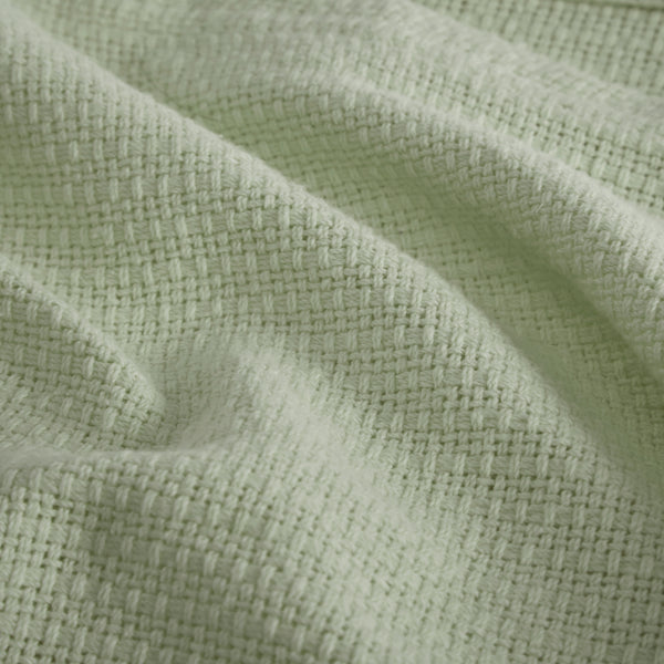 English Elm 1 Lightweight Down Alternative Blanket Full/Queen 90x90, 15oz Polyester Fill, Satin Trim & Scotchgard Finish Green 15.75 L x 12.2 W x 4.72 H B035P319594
