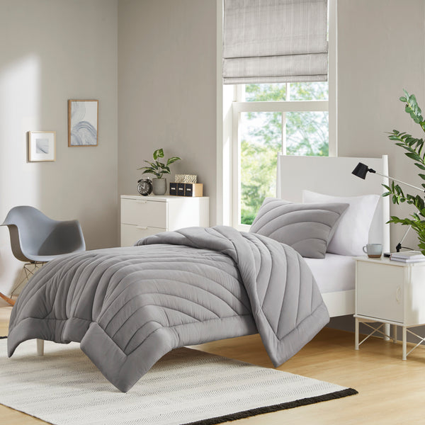 English Elm 3 Pcs King/Cal King Soft Gray Poly Jersey Comforter Set With Antimicrobial Treatment & Shams B035P319902