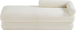 Meridian Furniture Kennedy Upholstered Bench with Channel Tufted Base Plush Seat for Bedroom or Living Room Cream Faux Shearling Teddy Fabric 190Cream