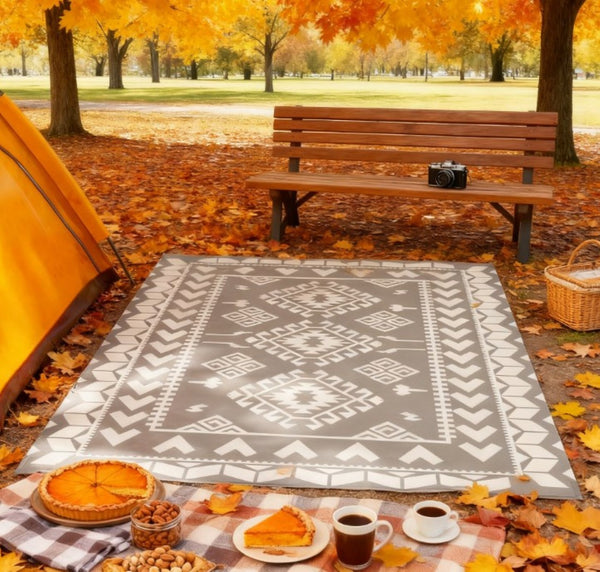 English Elm Easy Carry Reversible Outdoor Patio Rug Waterproof Polypropylene Flatweave Geometric Design Grey,White T3971P421564